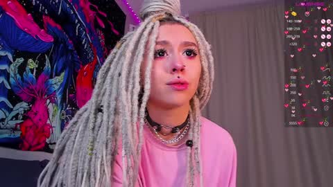 Violet online show from 01/05/25, 05:09