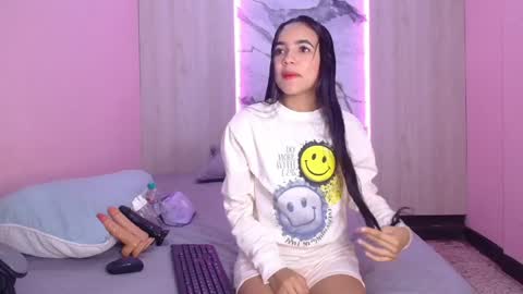 Snapshot of violeta_20xx chatting on 05/29/26, 12:03 Violeta online show from 05/29/26, 12:03