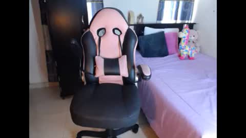 violeta.. online show from 02/21/25, 07:21