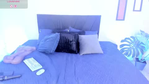 Snapshot of violeta_delavega chatting on 02/26/26, 06:01 violeta_delavega online show from 02/26/26, 06:01