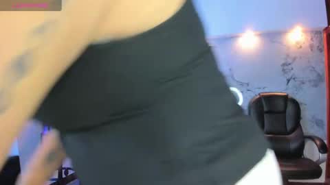 Violet  online show from 09/28/25, 02:17