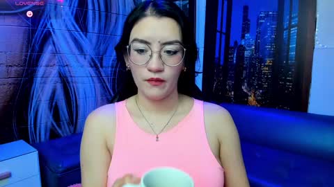     online show from 01/09/25, 04:08