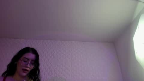     online show from 05/11/26, 09:34