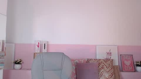 Violeta leon online show from 02/04/25, 09:49