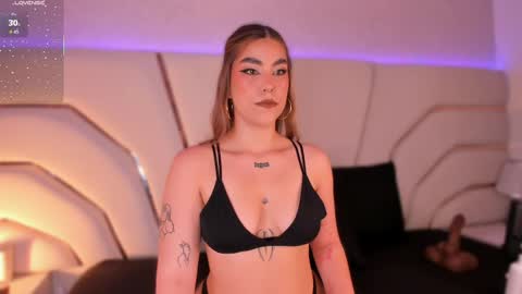 Snapshot of violeta_marquez chatting on 05/10/26, 11:37 violeta_marquez online show from 05/10/26, 11:37