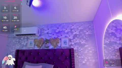Snapshot of violeta_medina chatting on 02/11/25, 06:08 violeta_medina online show from 02/11/25, 06:08