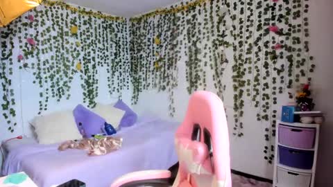 Violeta online show from 11/22/25, 05:23