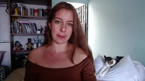 Snapshot of violeta_peter69 chatting on 06/21/26, 08:55 Violeta Peter online show from 06/21/26, 08:55