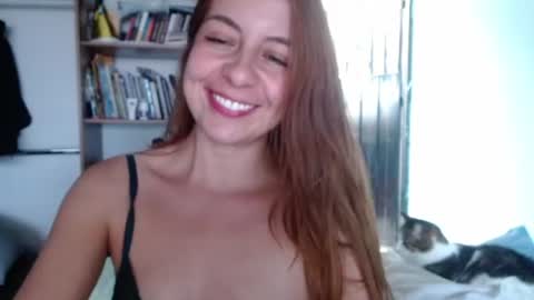 Snapshot of violeta_peter69 chatting on 07/06/26, 08:22 Violeta Peter online show from 07/06/26, 08:22