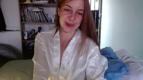 Snapshot of violeta_peter69 chatting on 07/11/26, 09:38 Violeta Peter online show from 07/11/26, 09:38