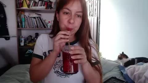 Snapshot of violeta_peter69 chatting on 07/13/26, 09:50 Violeta Peter online show from 07/13/26, 09:50