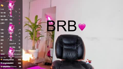 Violeta Princess Please help me with your thumbs up its important   online show from 01/30/25, 10:19