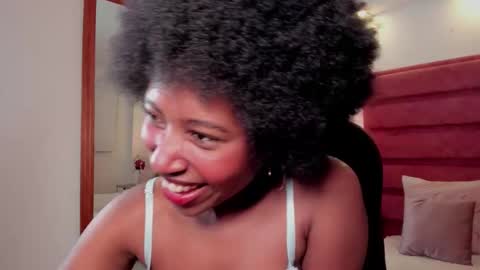 Violeta Ruiz online show from 11/05/25, 11:54