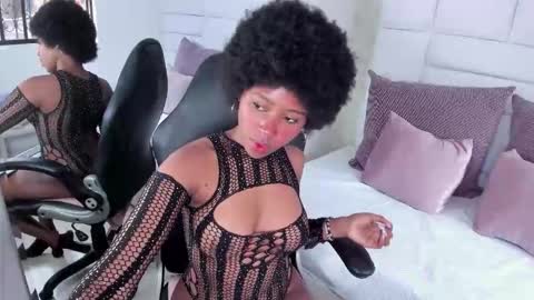 Violeta Ruiz online show from 11/14/25, 12:15