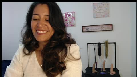 violeta_scott_ online show from 05/05/26, 12:57