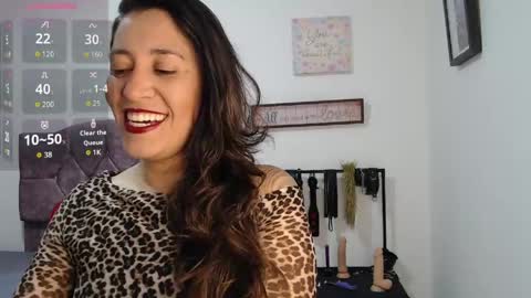 violeta_scott_ online show from 06/01/26, 05:14