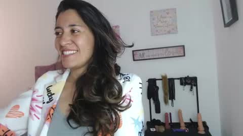 violeta_scott_ online show from 06/16/26, 02:09