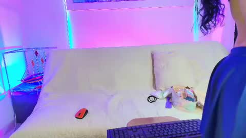 Snapshot of violeta_sofia_16 chatting on 07/19/26, 03:10 violeta sofia 16 online show from 07/19/26, 03:10
