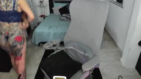 Snapshot of violetacrow chatting on 03/15/26, 05:24 Violeta online show from 03/15/26, 05:24