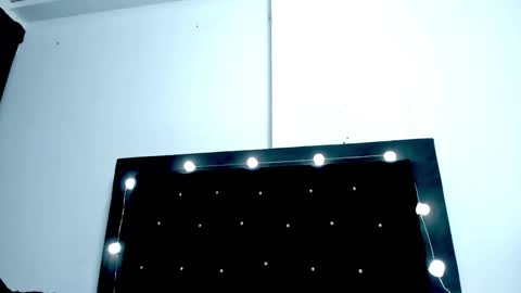 VioletaDums online show from 04/18/26, 05:22