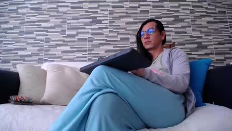 Violeta Gmez online show from 11/06/25, 02:18