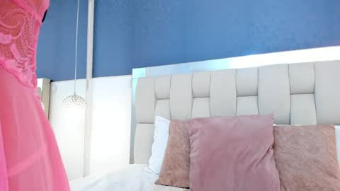 Snapshot of violetahayes chatting on 01/24/25, 08:11 Violeta online show from 01/24/25, 08:11