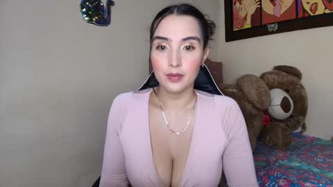 Jimena online show from 11/18/25, 12:27