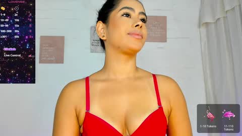 Snapshot of violetasotter chatting on 01/16/25, 12:31 Violeta online show from 01/16/25, 12:31