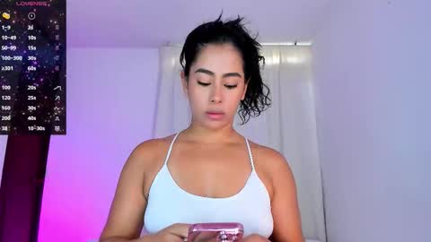 Snapshot of violetasotter chatting on 10/18/25, 12:28 Violeta online show from 10/18/25, 12:28