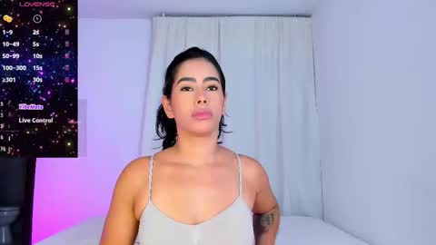 Violeta online show from 11/30/25, 10:30