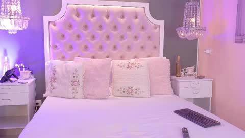 Violet  online show from 01/15/26, 12:10