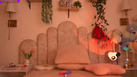 Snapshot of violeth___ chatting on 02/06/26, 01:14 violeth___ online show from 02/06/26, 01:14