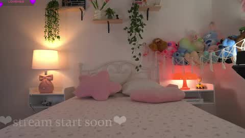 violeth___ online show from 04/17/26, 10:18