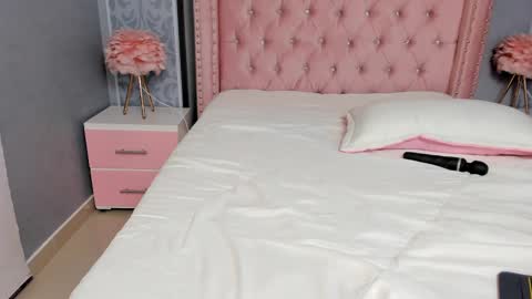 VIOLETA online show from 02/10/25, 10:19