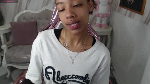 violeth_b online show from 12/14/24, 01:05