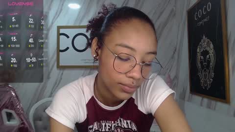 violeth_b online show from 01/18/25, 03:38