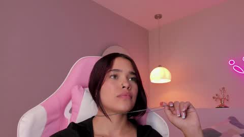 Violeth Hill online show from 01/31/25, 11:45