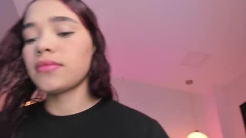 Violeth Hill online show from 02/11/25, 08:31