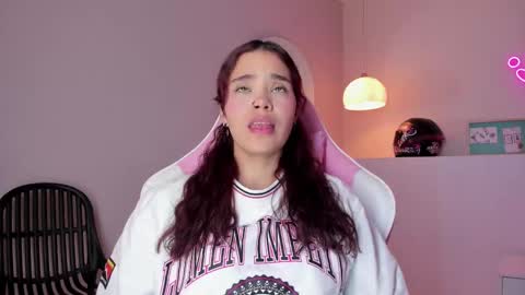 Violeth Hill online show from 02/26/25, 05:09