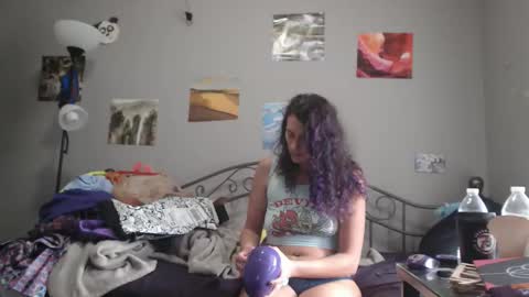 Snapshot of violethooper chatting on 03/23/26, 05:39 Violet Hooper online show from 03/23/26, 05:39