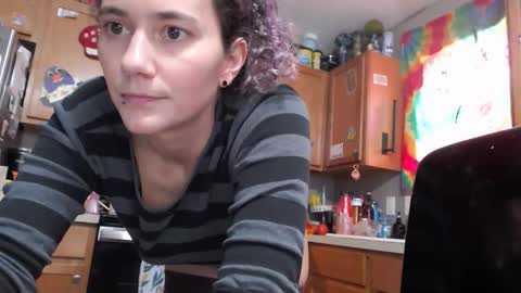 Snapshot of violethooper chatting on 04/08/26, 02:50 Violet Hooper online show from 04/08/26, 02:50