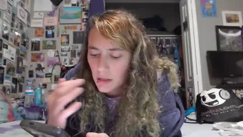 Snapshot of violethooper chatting on 05/06/26, 05:29 Violet Hooper online show from 05/06/26, 05:29