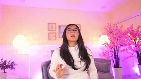 violetjonesx online show from 05/01/26, 11:48