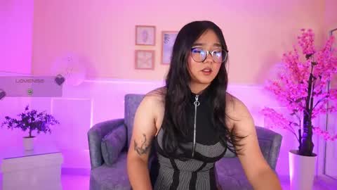 Snapshot of violetjonesx chatting on 05/15/26, 11:39 violetjonesx online show from 05/15/26, 11:39