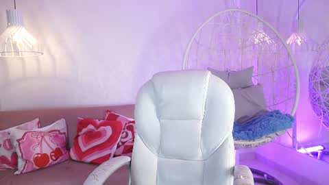 violetjonesx online show from 06/16/26, 11:35