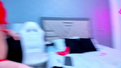 Violet Rousse online show from 02/07/25, 01:01