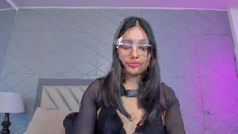 Violet Rousse online show from 04/04/26, 02:25