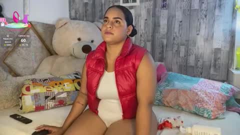 violetroussee online show from 10/26/25, 12:33