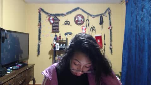 Violet777  online show from 11/18/25, 07:57