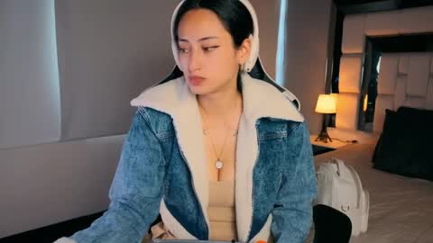 violetskinny online show from 04/04/26, 07:22